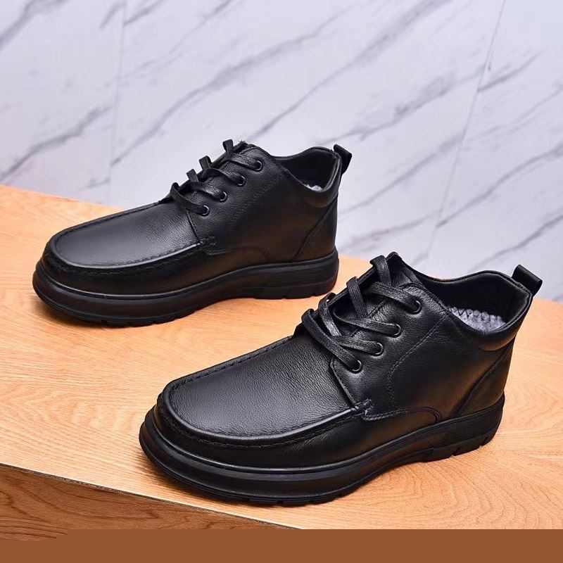 Pra*a casual shoes